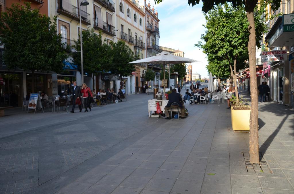 Apartamento San Jacinto Sevilla Eksteriør billede