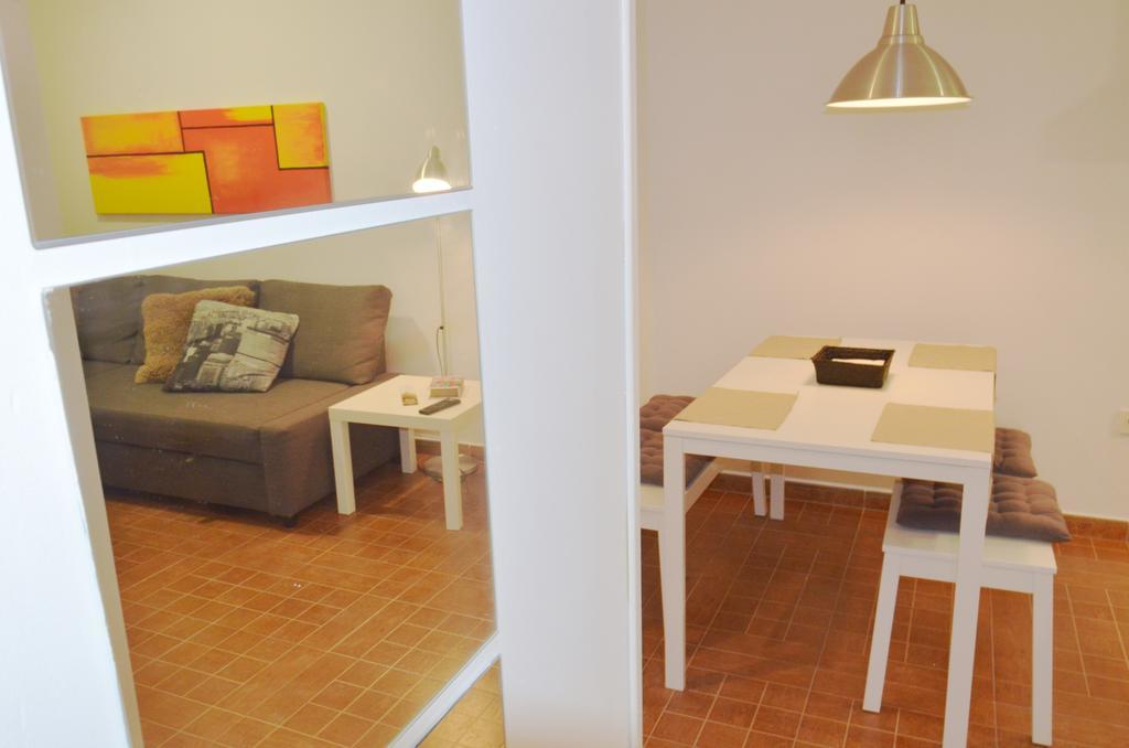 Apartamento San Jacinto Sevilla Eksteriør billede